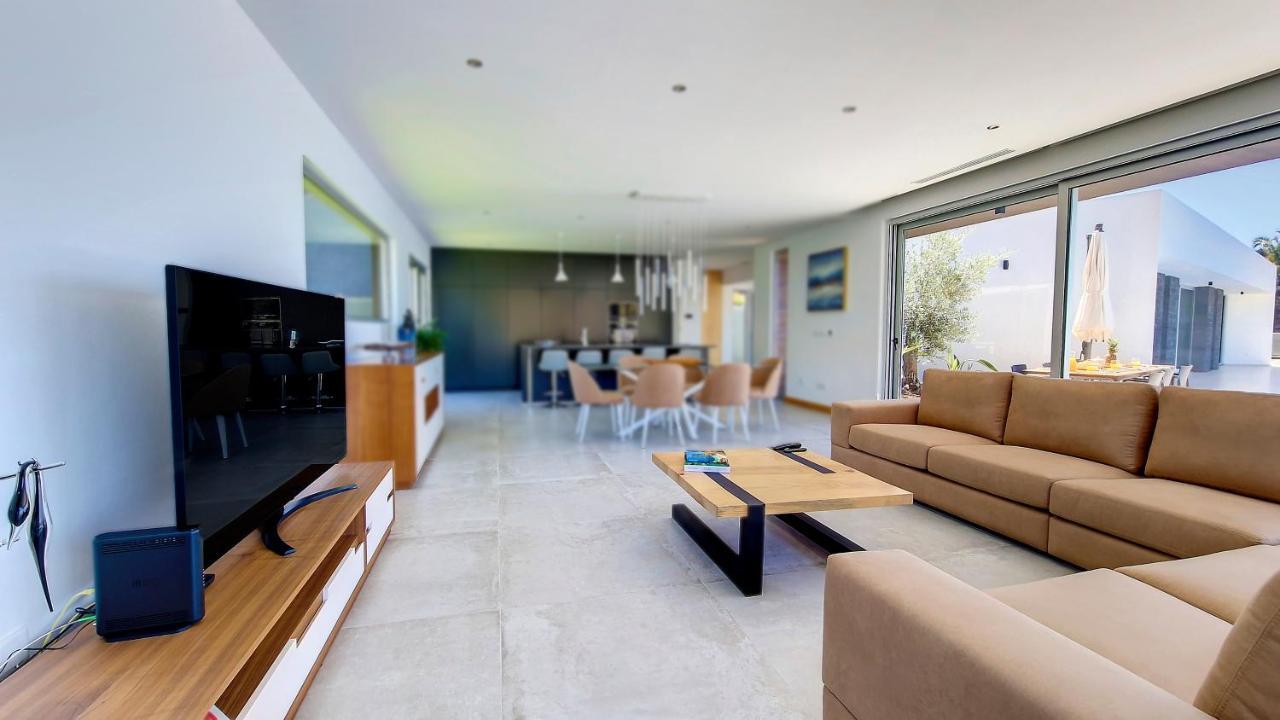 Villa Blue Horizon By Lovelystay Tabua  Zewnętrze zdjęcie